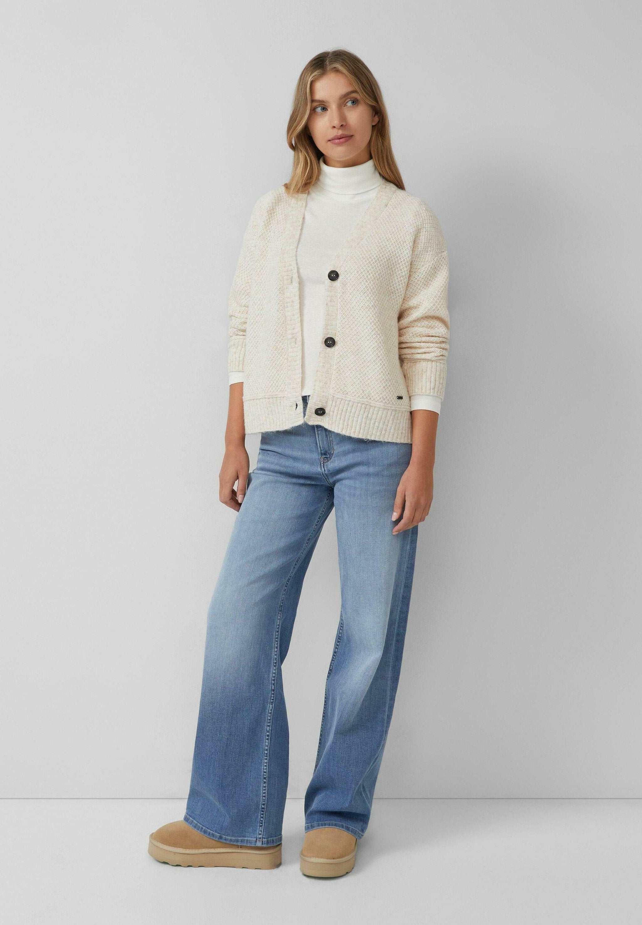 s.Oliver Strickjacke Media 2