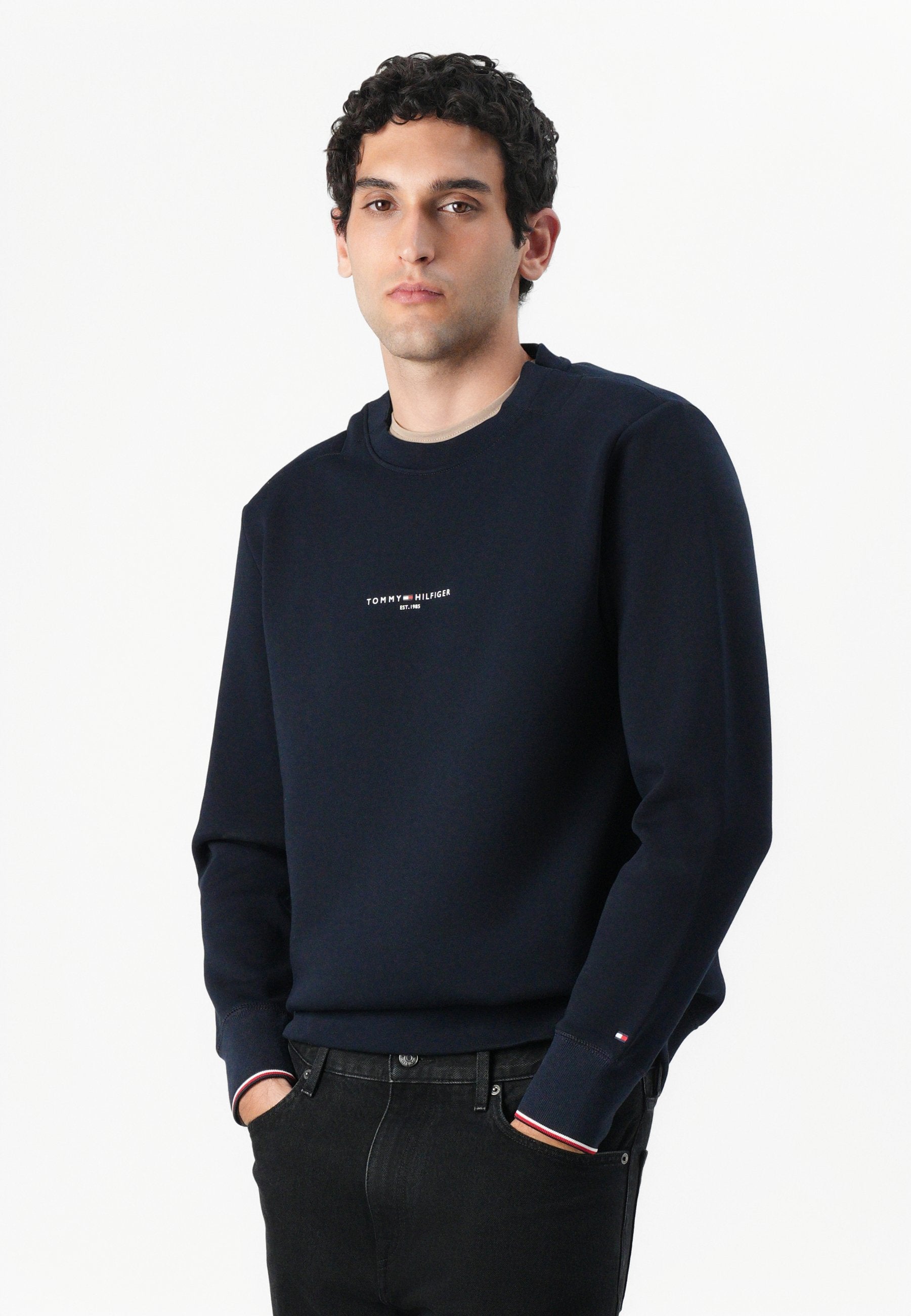 LOGO TIPPED CREW NECK Media 5