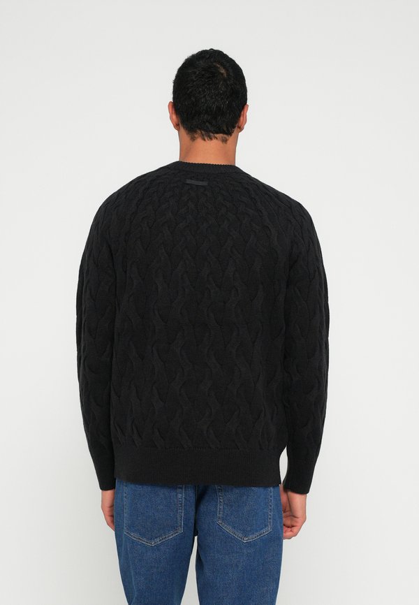 Calvin Klein CABLE