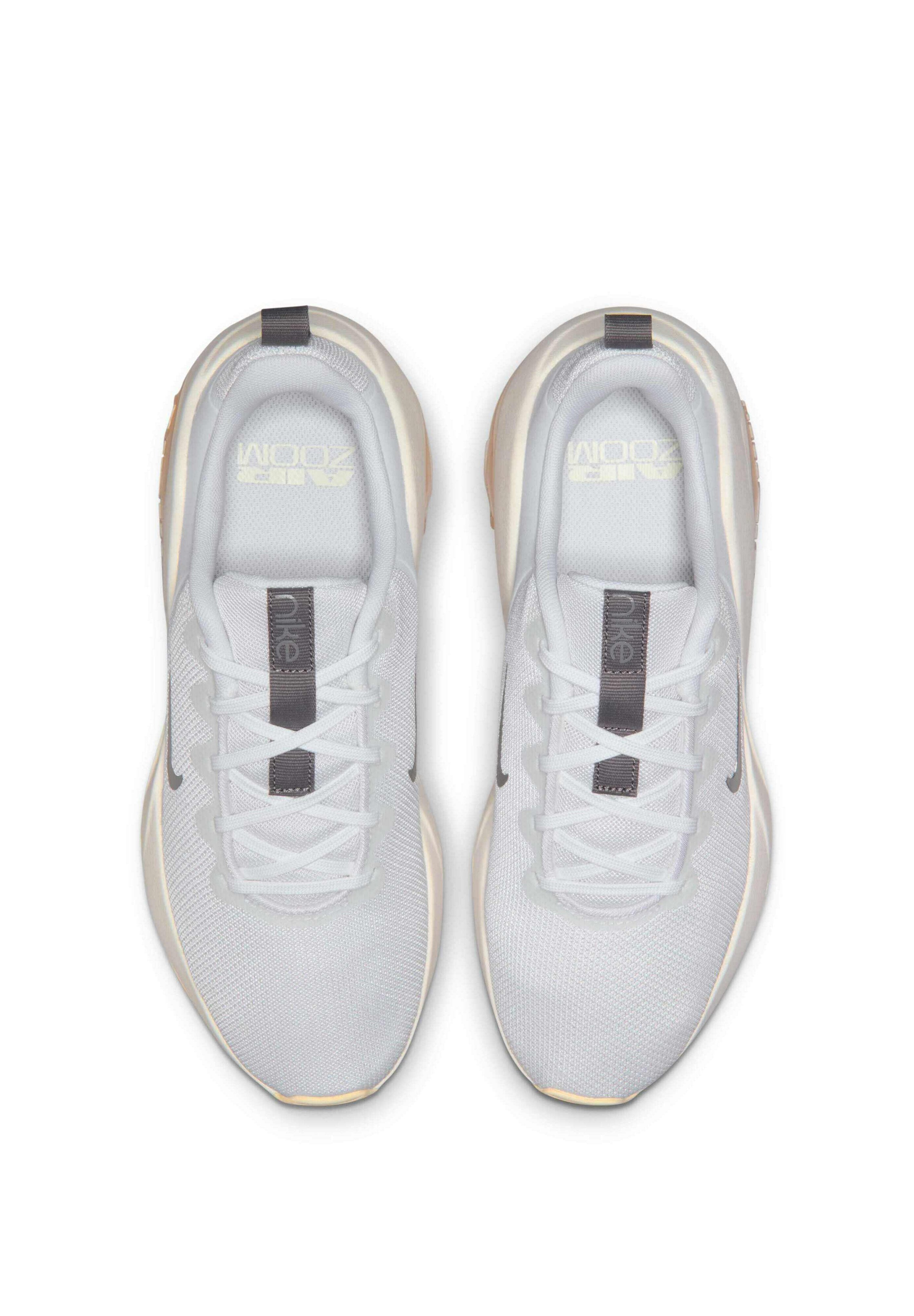 Nike Performance AIR ZOOM BELLA 7