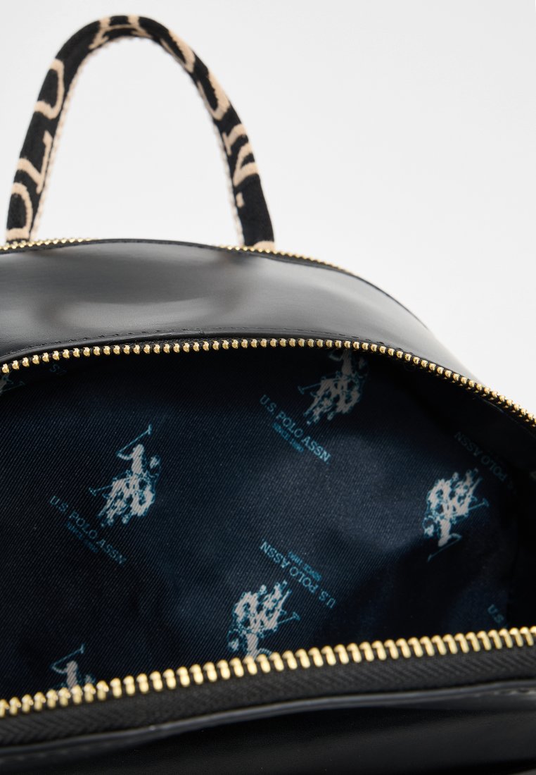 U.S. Polo Assn.