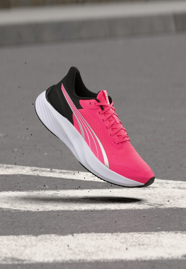 Puma POUNCE LITE - Road running shoes - pure pink/black/white