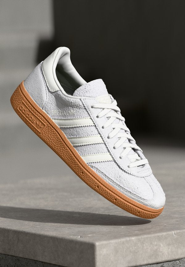 adidas Originals HANDBALL SPEZIAL - Trainers - silver/off white