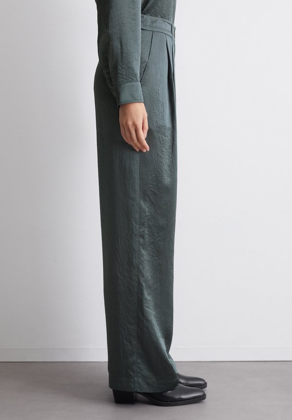 Marc O'Polo PLEATED STYLE WELT POCKETS