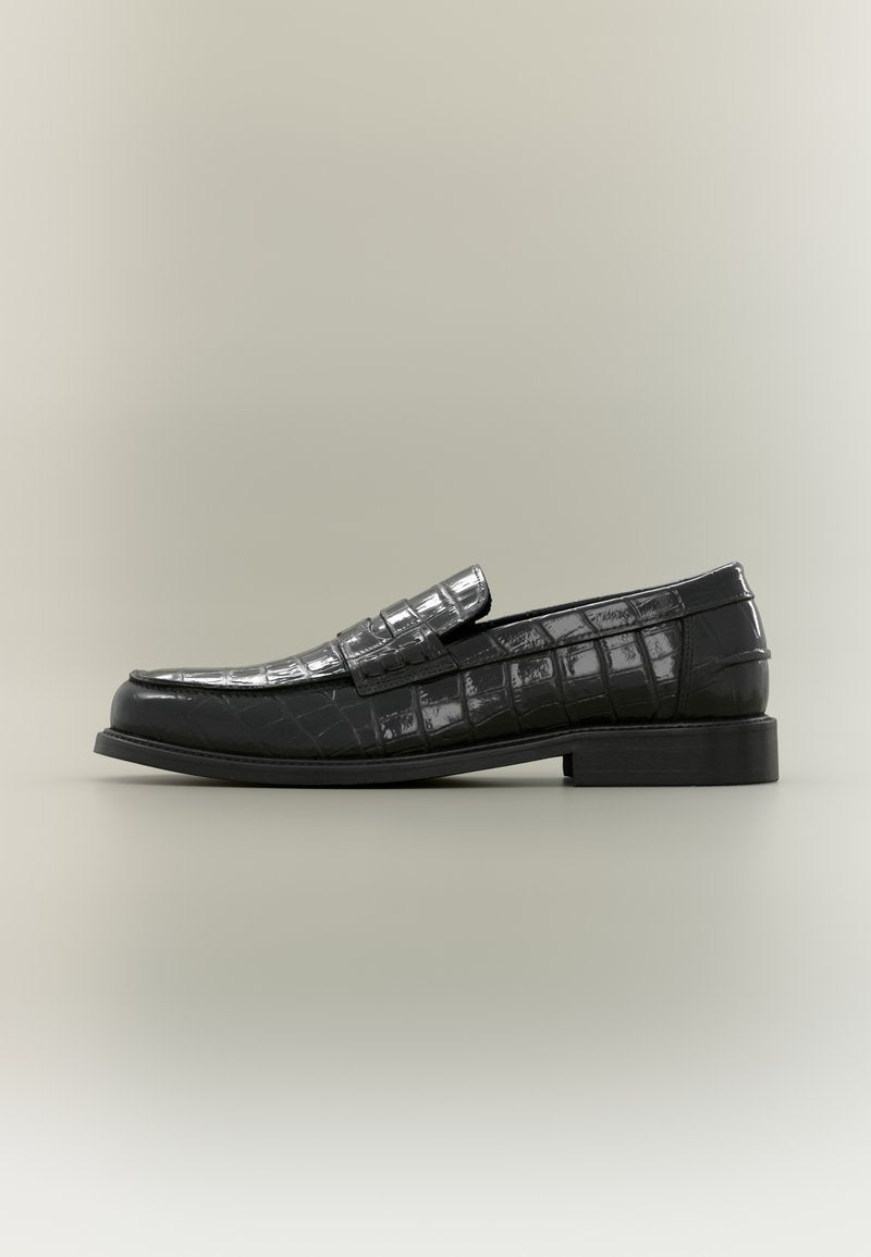 SAFREDDA LOAFERS Media 1