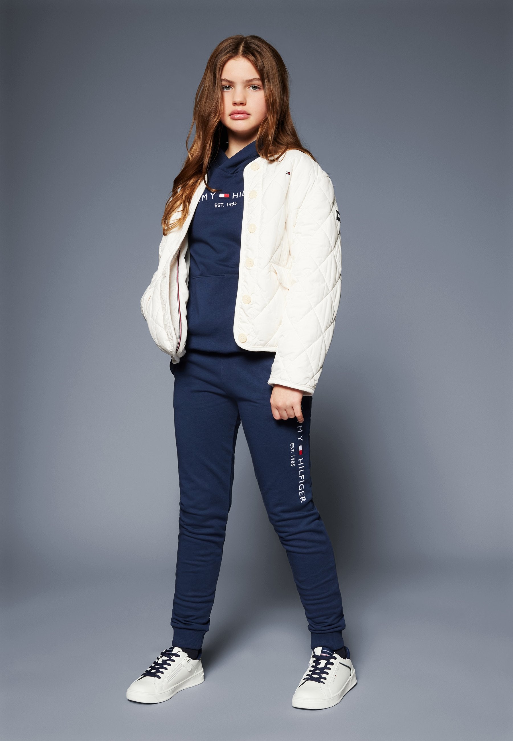 ESSENTIAL UNISEX Media 2