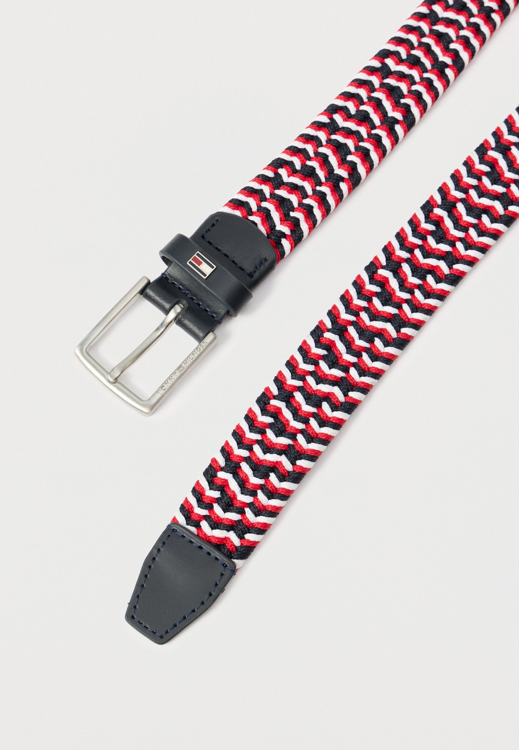 KIDS' SIGNATURE WOVEN WEBBING BELT Media 2