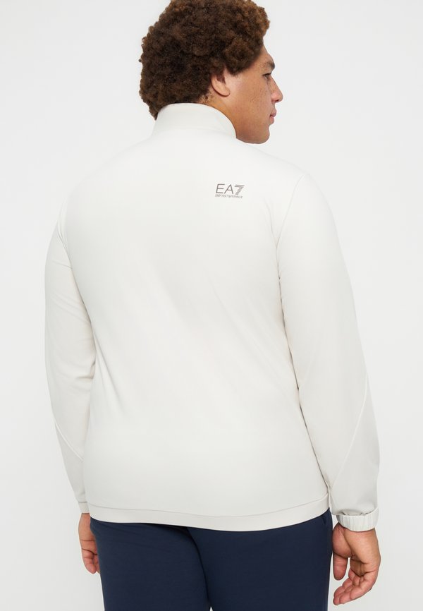 EA7 Emporio Armani