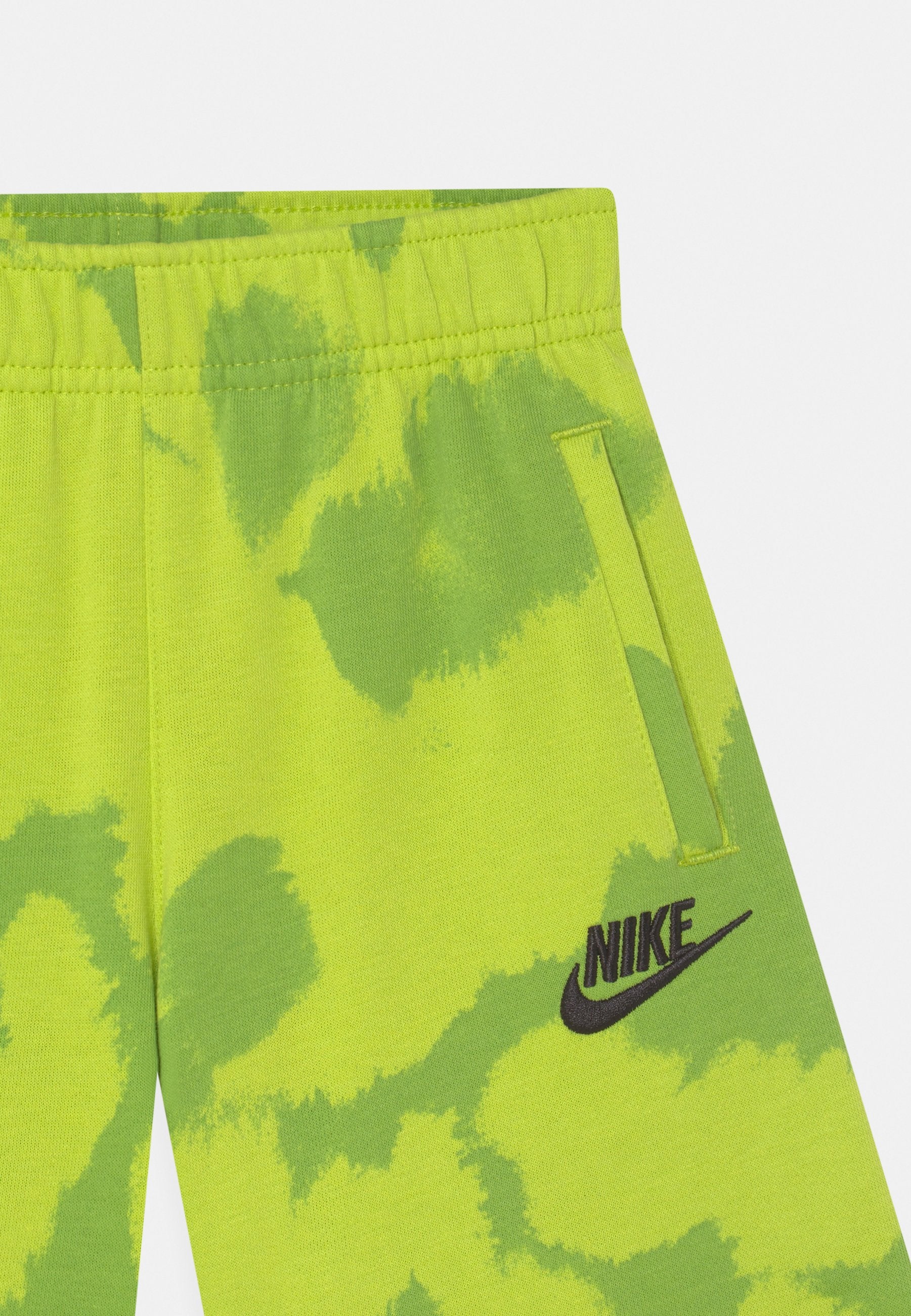 Nike Sportswear DYE DOT