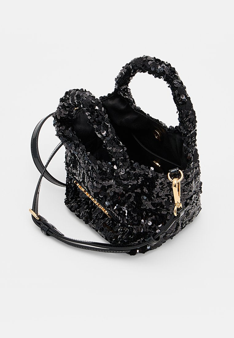 Love Moschino