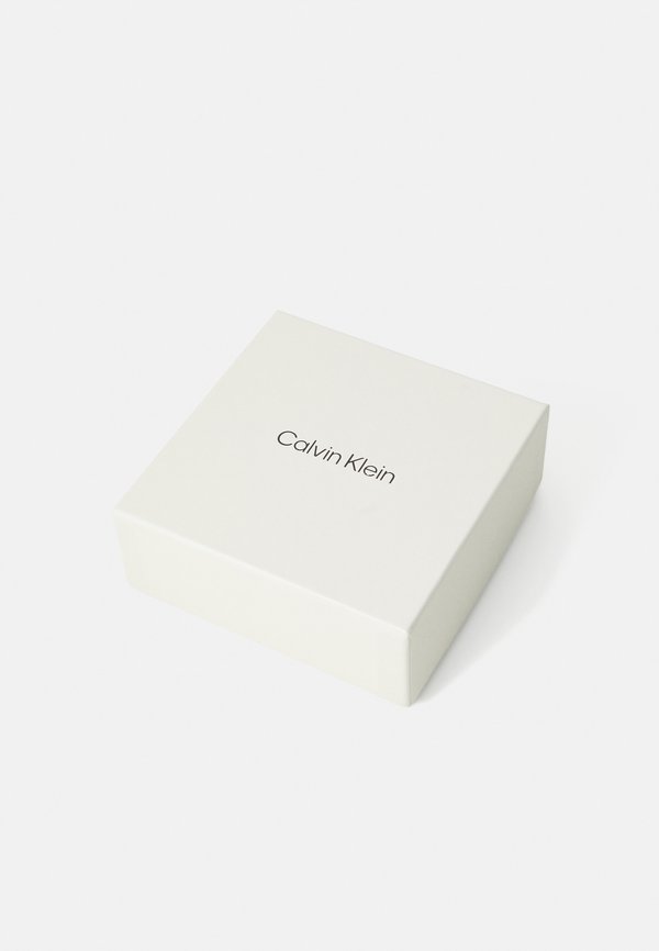 Calvin Klein BUCKLE TUMBLED