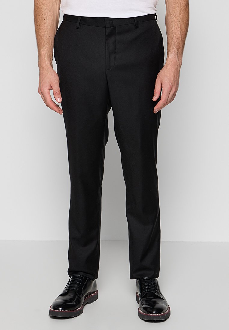 Hackett London