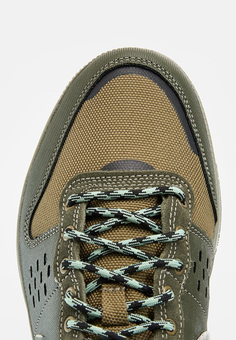 Nike Sportswear C1TY