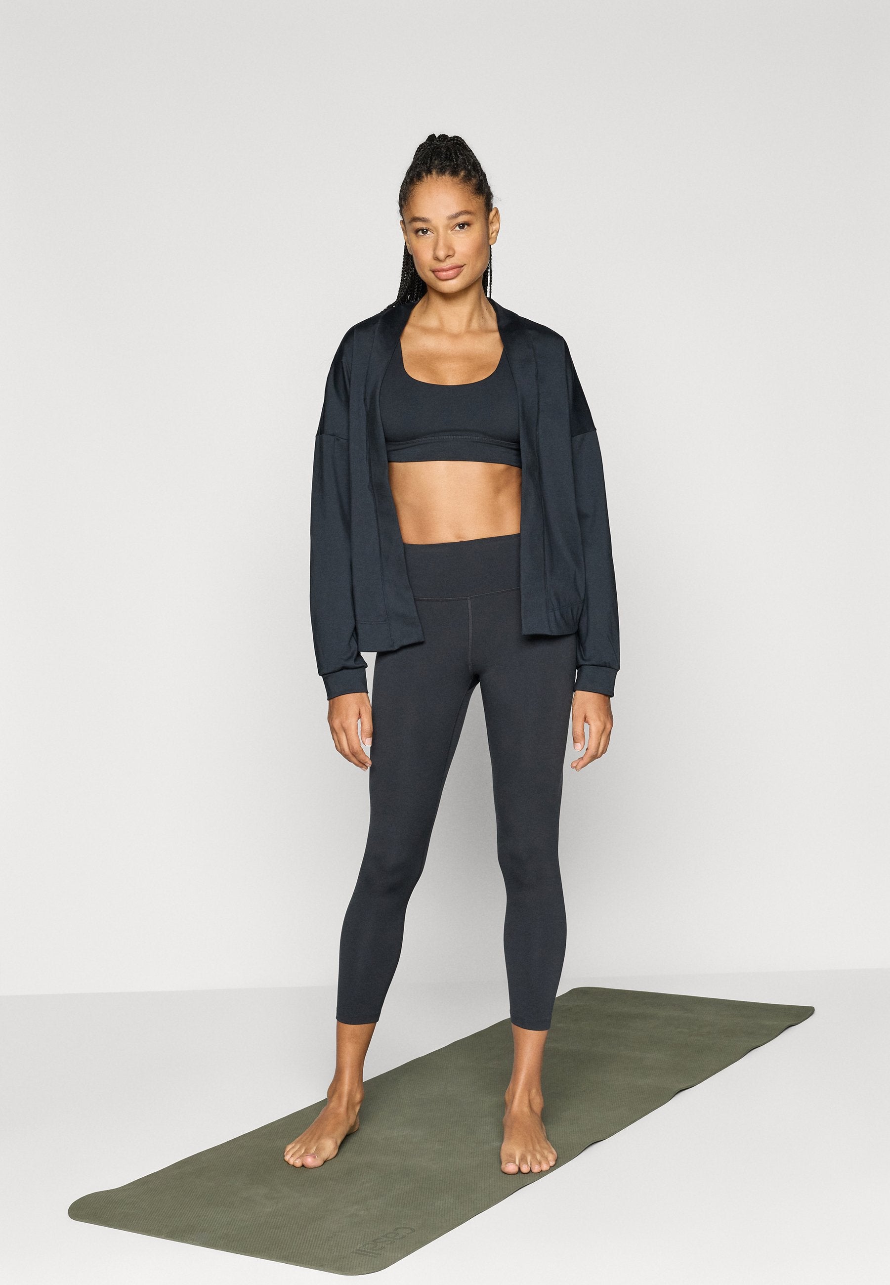 Nike Performance ZENVY