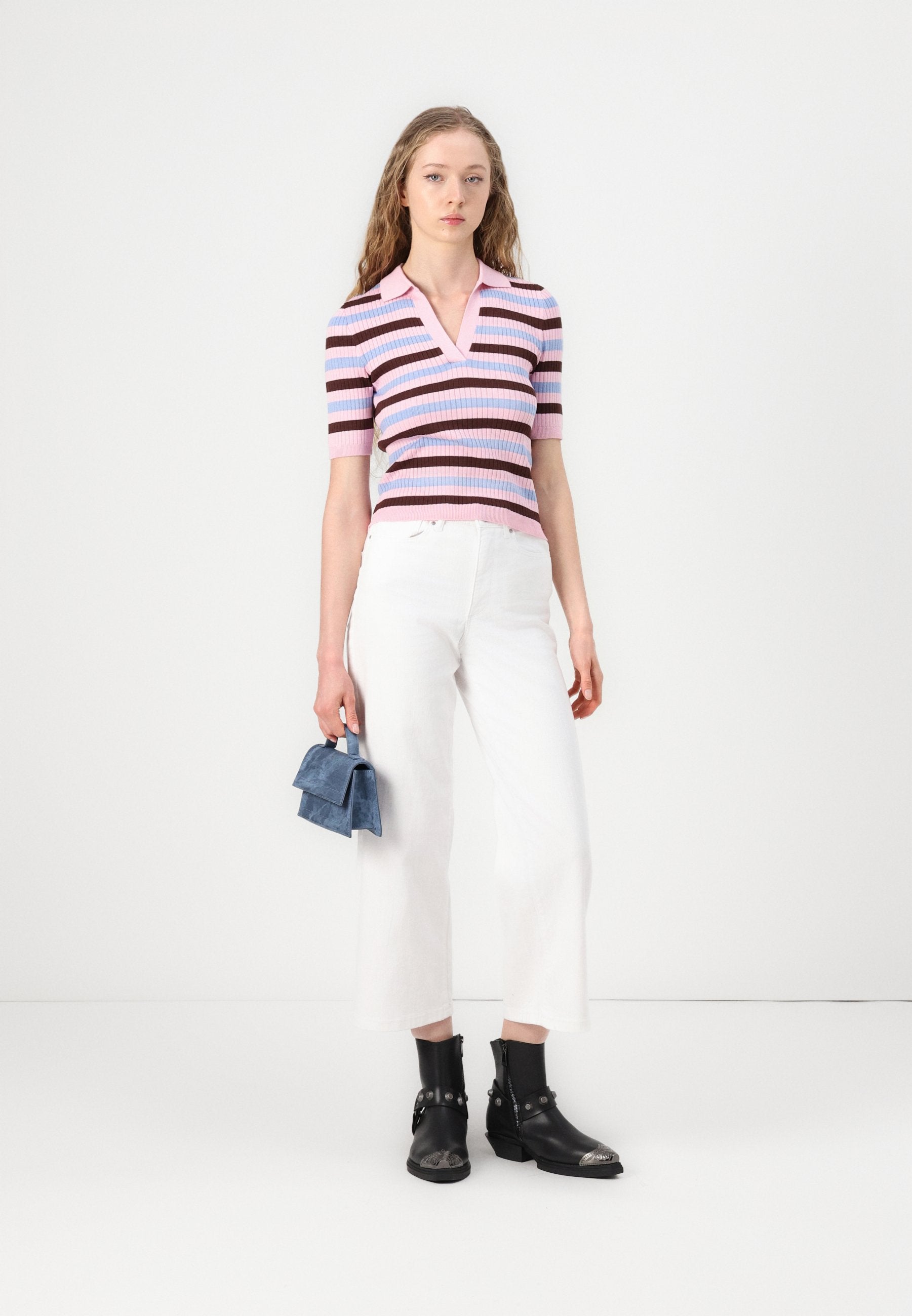 Wide-fit ONLANN-MADISON High waist Cropped Fit Media 2