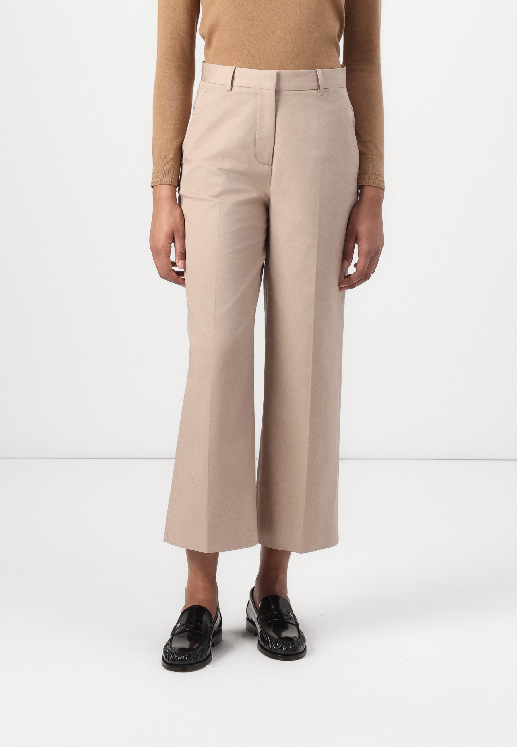 WIDE LEG ANKLE PANT Media 3