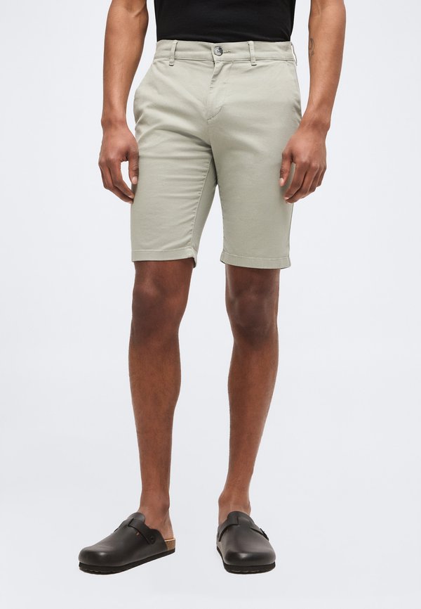 TOM TAILOR SLIM CHINO SHORTS - Shorts - greyish shadow olive