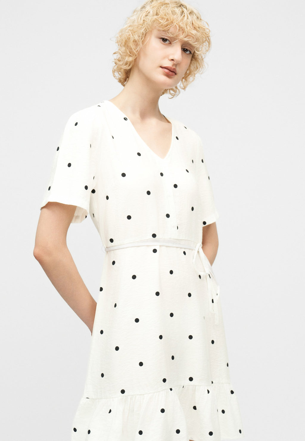 ONLY ONLTULI TUTA V NECK SHORT DRESS