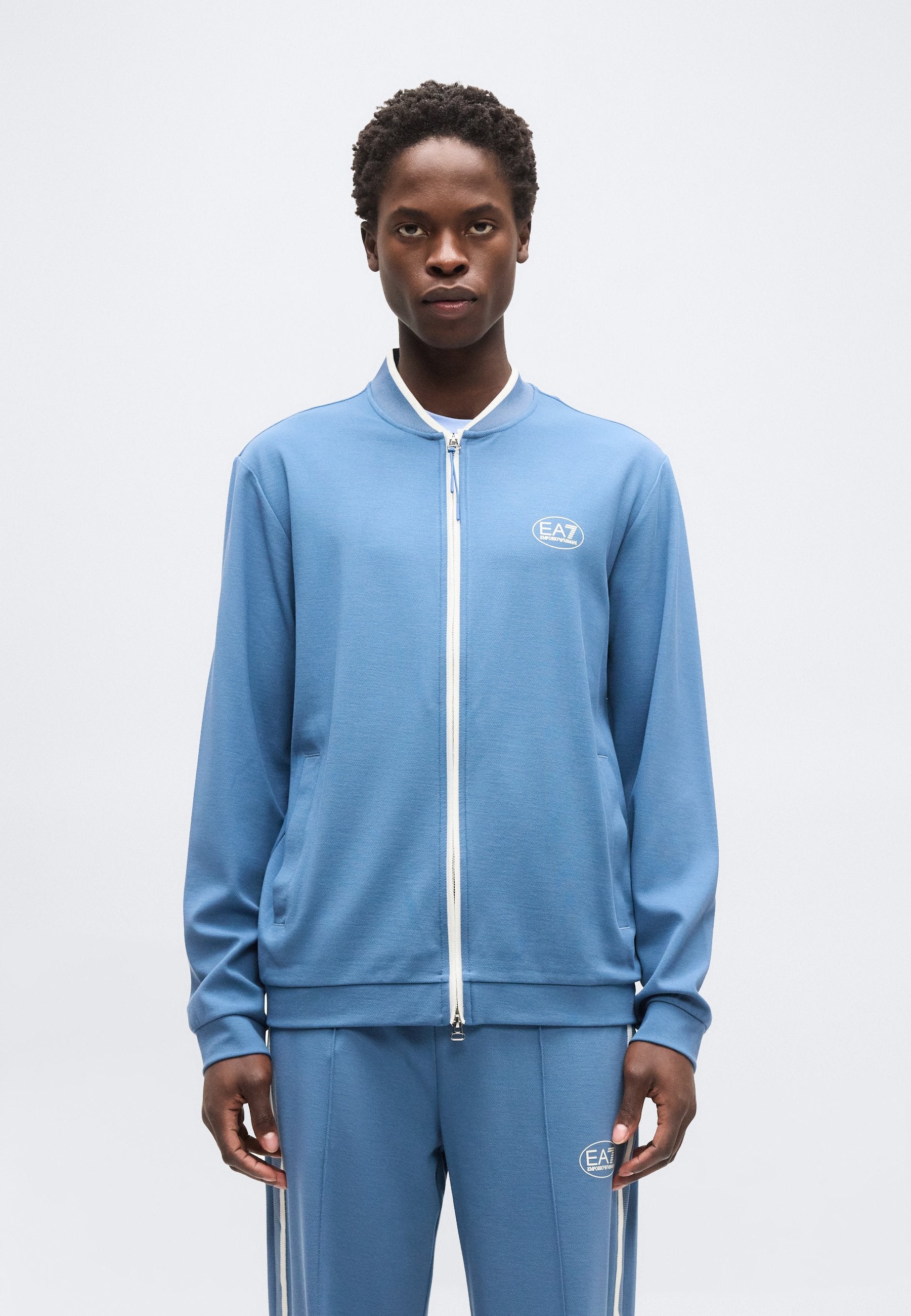 TENNIS CLUB  Media 3