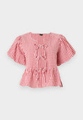 Rot-weißer karierter Bluse mit Puffärmeln, einer Krawattendetail am Hals und einem Peplum-Saum. Hergestellt aus leichtem Material.