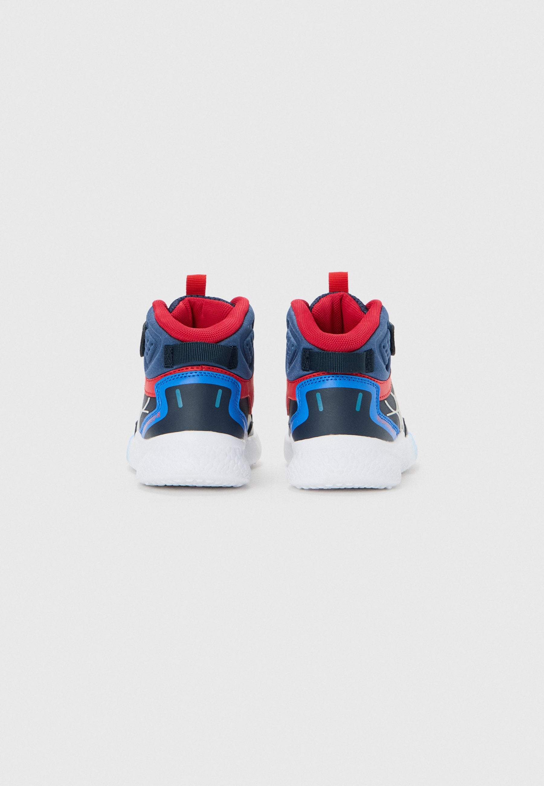 BLINKY UNISEX Media 3