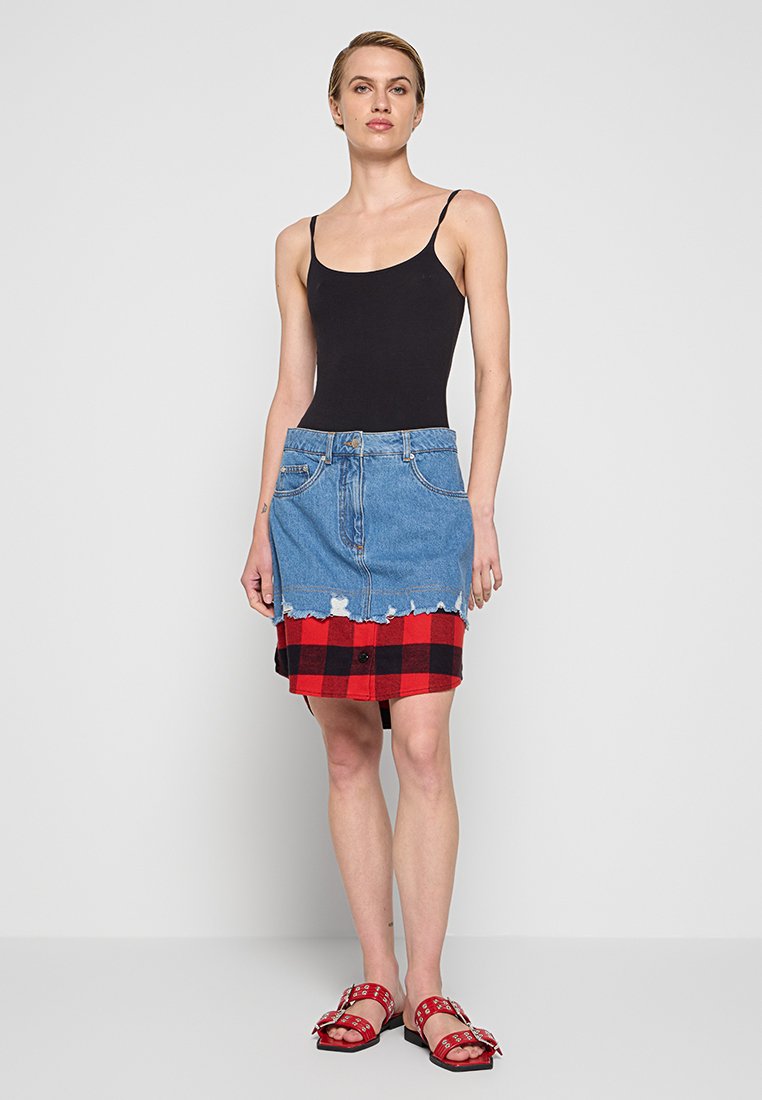 MOSCHINO JEANS