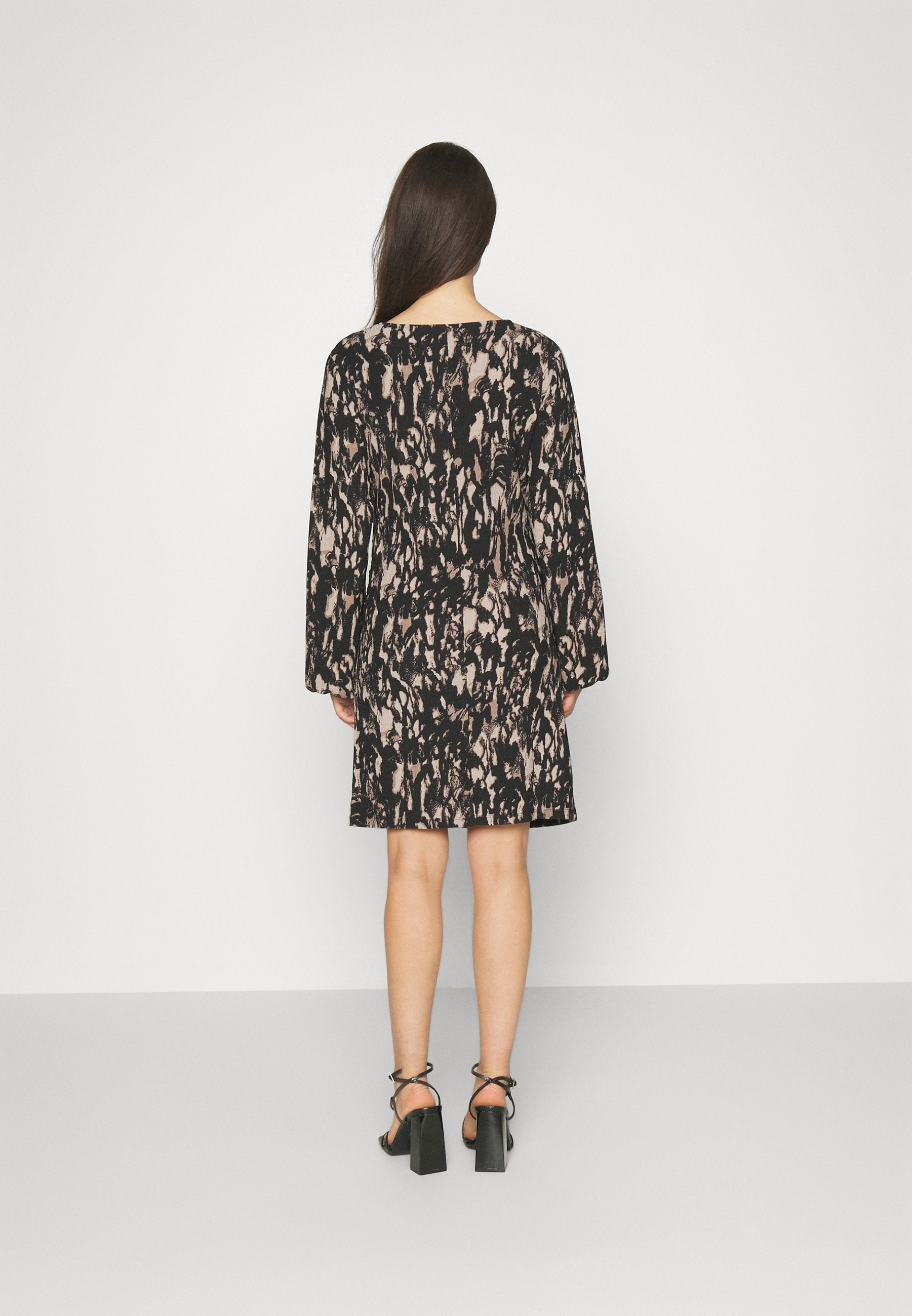 VILA Petite VICAIA V NECK DRESS