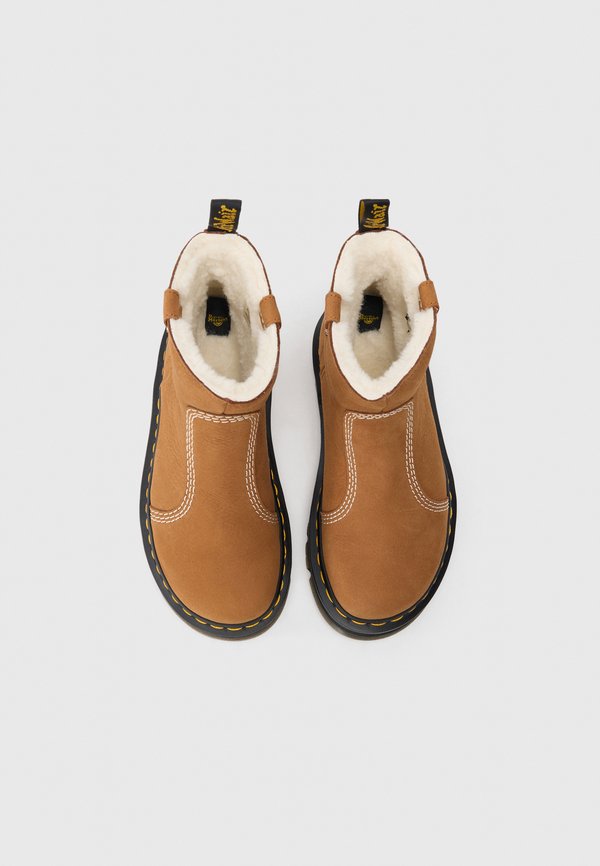 Dr. Martens ZEBZAG RIGGER