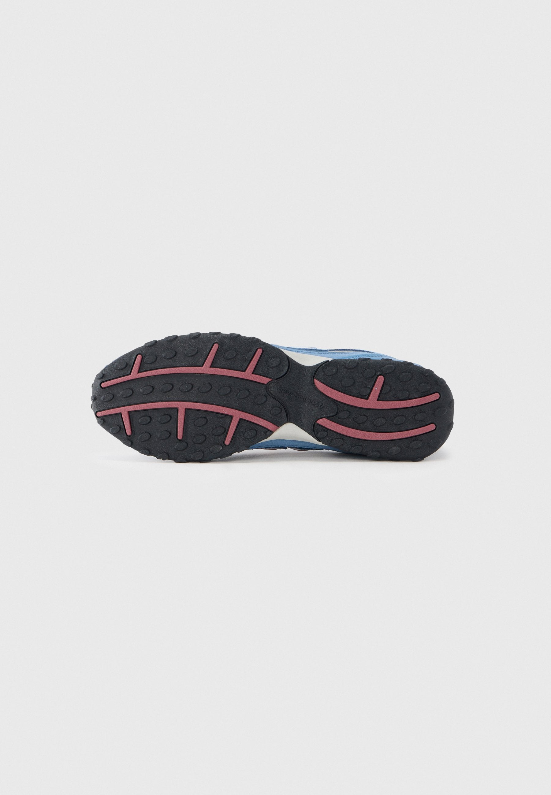 New Balance 204 UNISEX
