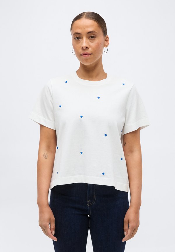 Vero Moda Petite VMSOLVEI METTE - Print T-shirt - snow white