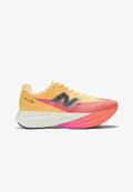 New Balance FUELCELL SUPERCOMP ELITE V5 - Road running shoes - tangerine heat white peach