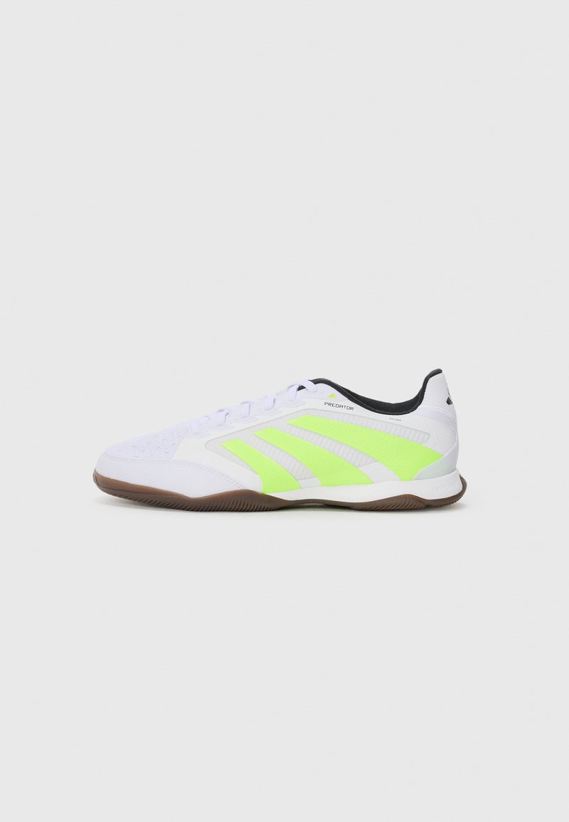 PREDATOR PRO INDOOR FOOTBALL BOOTS Media 1