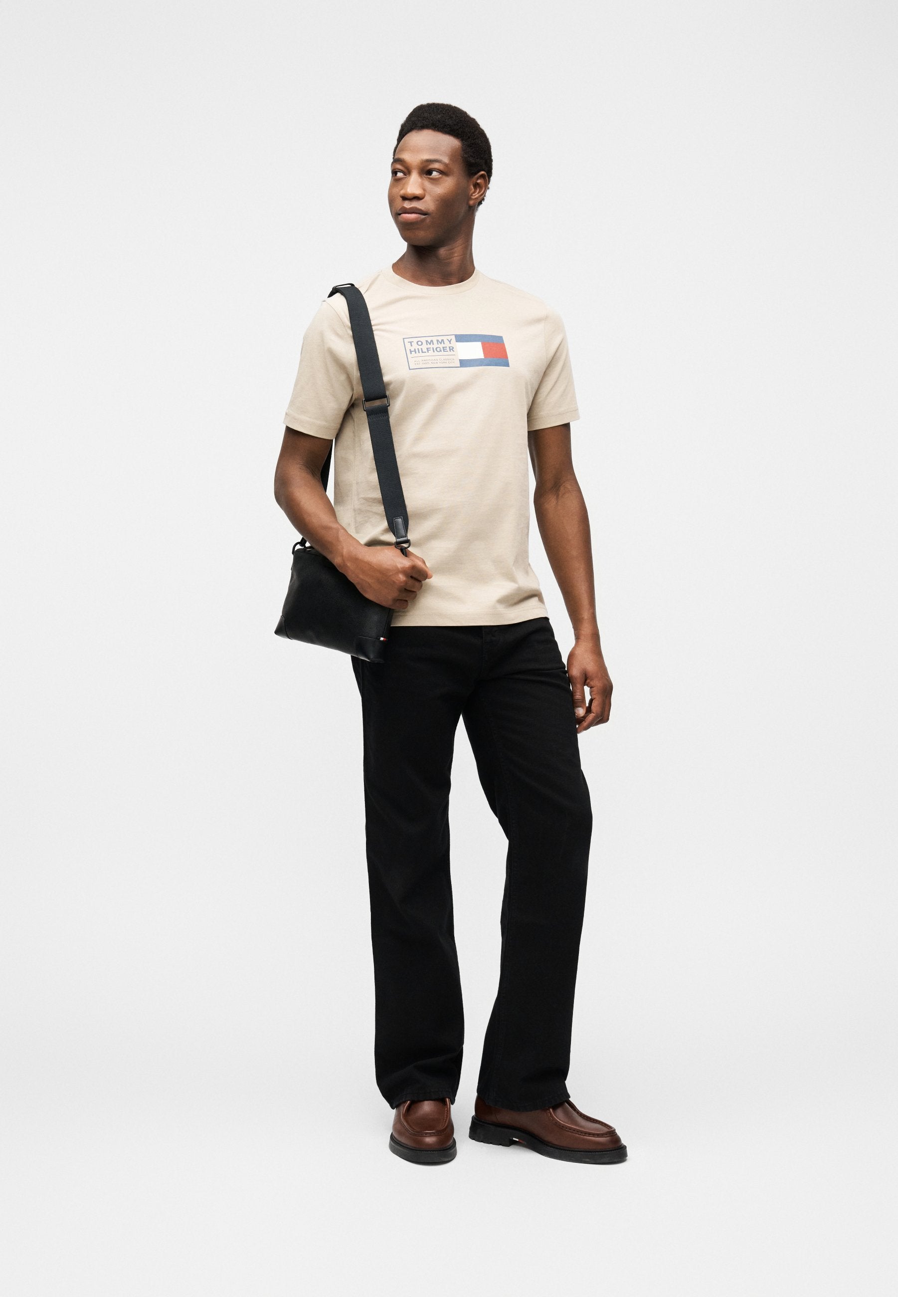 LOGO JERSEY CREW NECK T-SHIRT Media 2