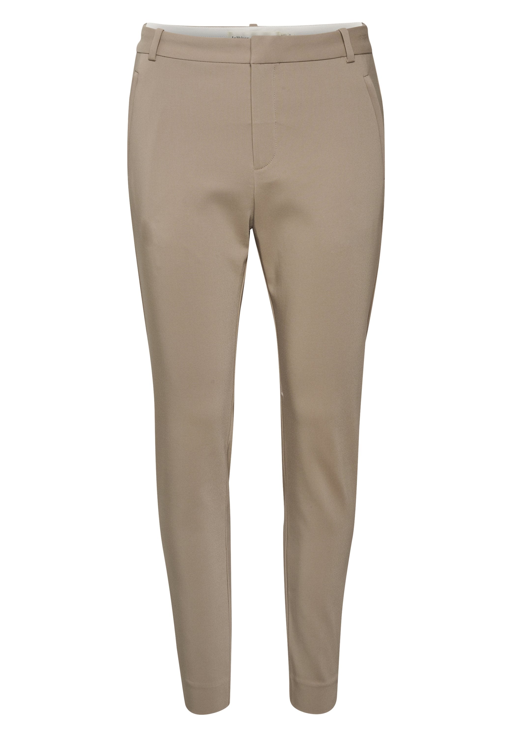 Beige maßgeschneiderte Hose mit glatter Textur, schmaler Passform und Fronttaschen. Verfügt über einen flachen Bund und dezente Nahtdetails.