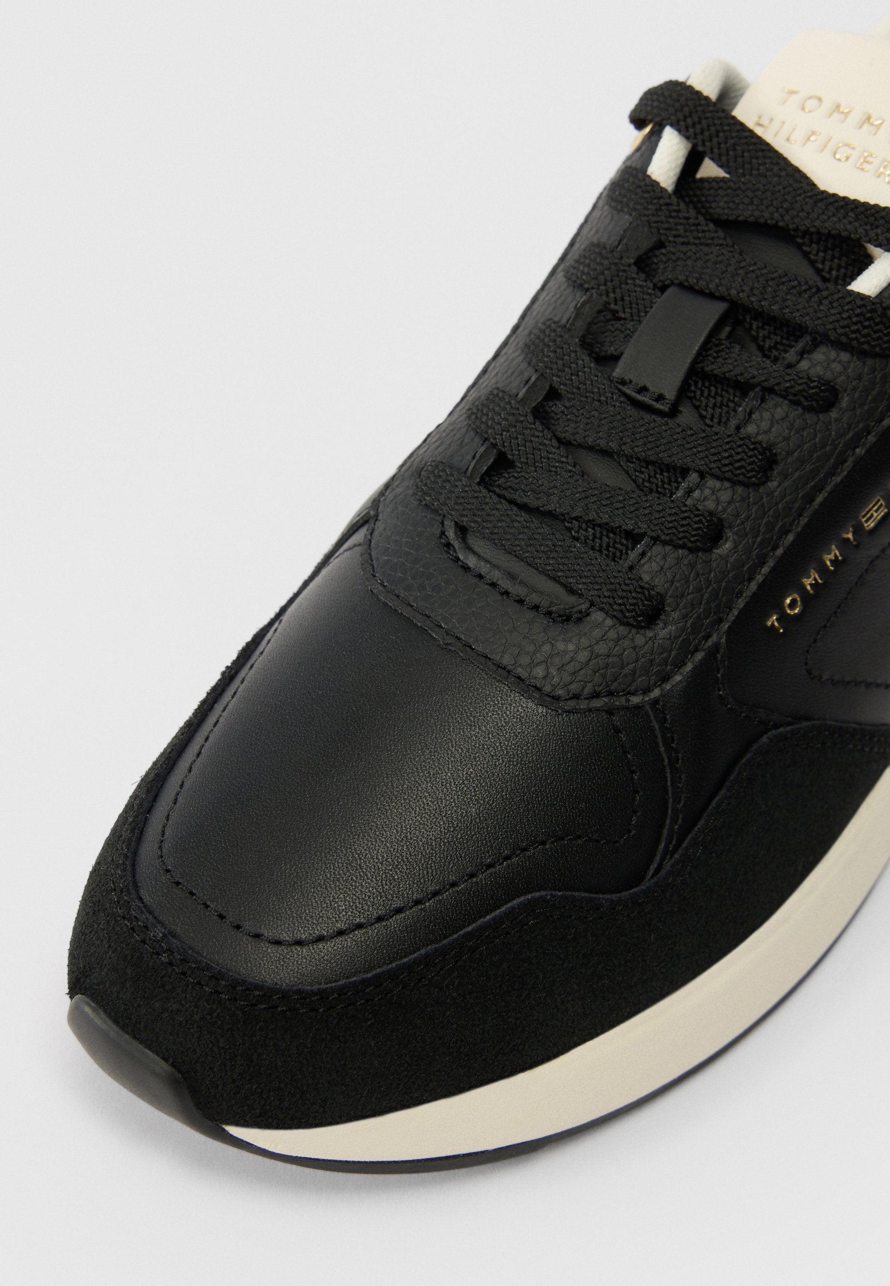 EMBOSSED TH MONOGRAM LEATHER TRAINERS Media 5