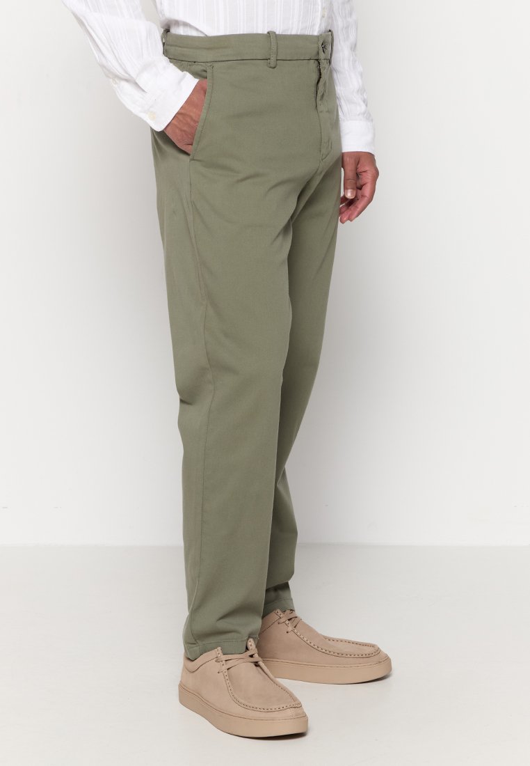 SLIM FIT Media 2