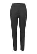 Schwarze maßgeschneiderte Hose mit glatter, mattierter Textur, gerade geschnitten und mit einer mittelhohen Taille. Keine sichtbaren Taschen oder Verzierungen.