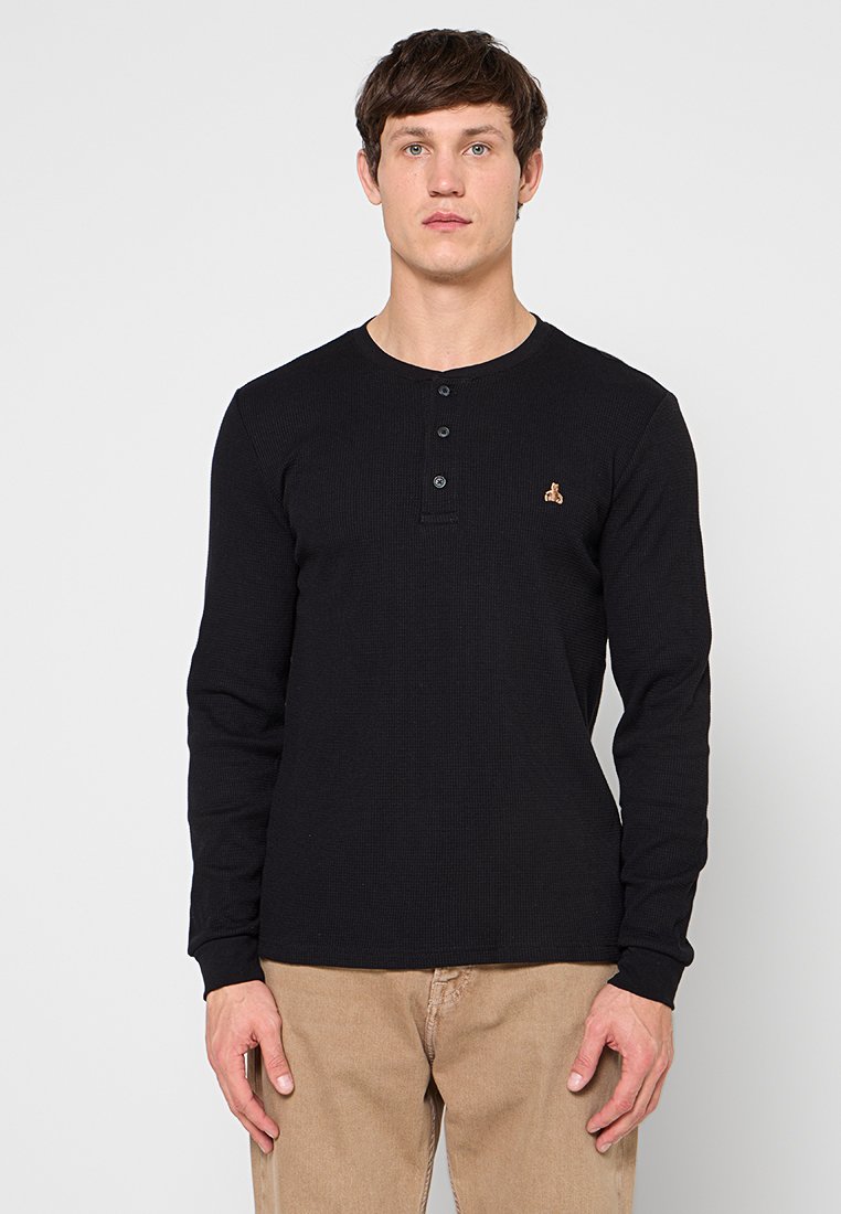 GAP BRANNAN