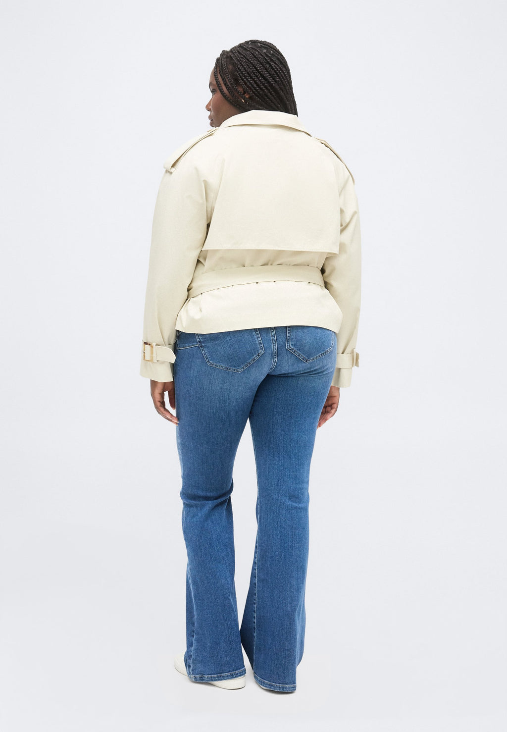 CURVE WATER REPELLENT SHORT TRENCH JACKET Media 4