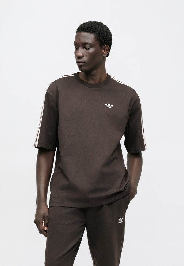 adidas Originals 3S TEE - Print T-shirt - aurora coffee