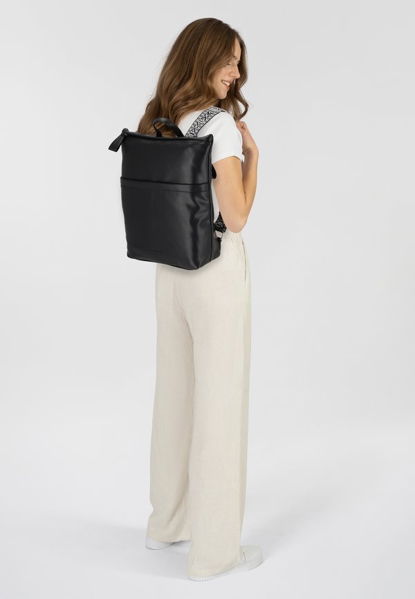 TOM TAILOR PALINA DAYPACK - Rucksack - black
