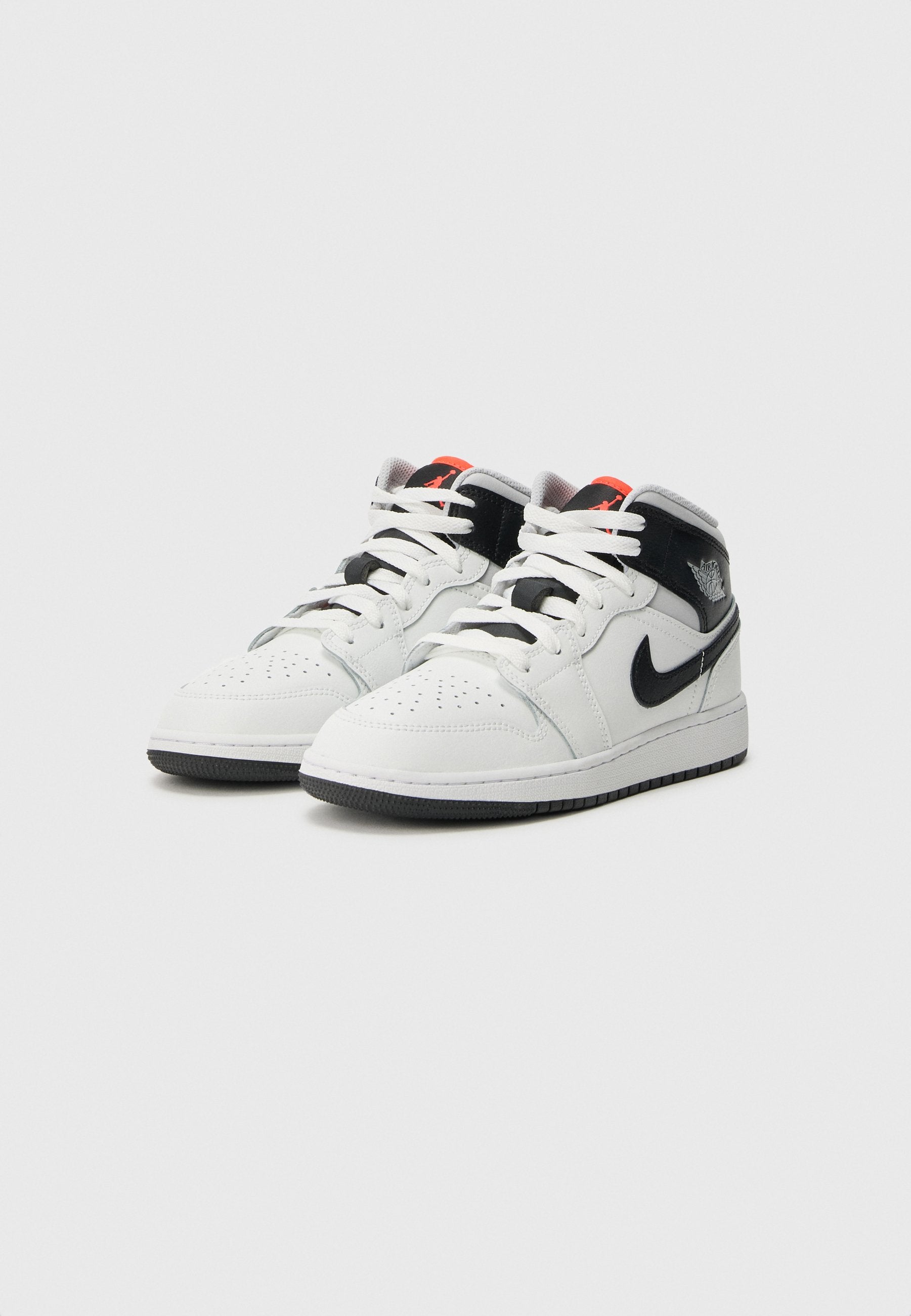 Jordan AIR JORDAN 1 MID UNISEX