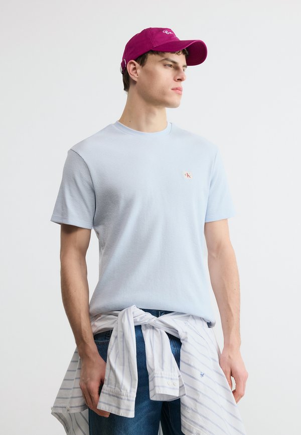 Calvin Klein Jeans WAFFLE BADGE TEE