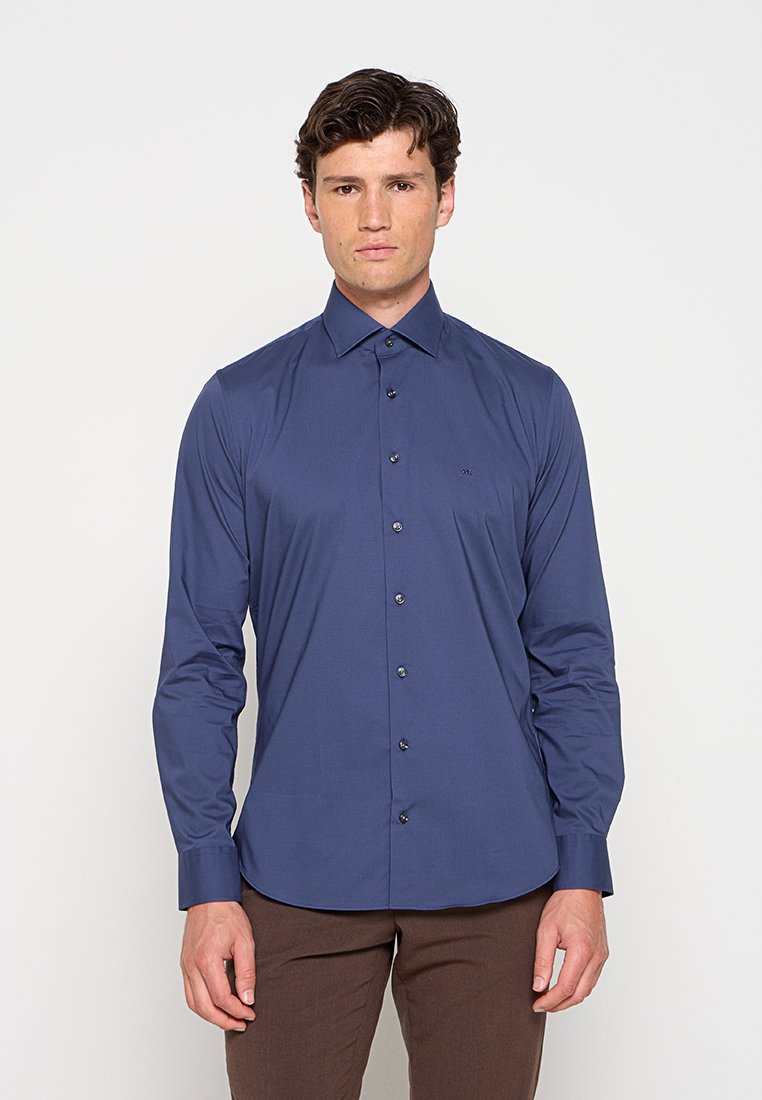 Michael Kors SLIM FIT
