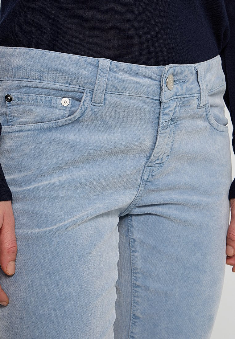 CLOSED STYLE NAME BAKER PANTS