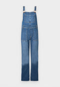Jeans-Latzhose mit verstellbaren Trägern, Taschen vorne und hinten sowie einem lockeren, geraden Bein. Farbe: Mittelblau mit einem ausgebleichten Effekt.
