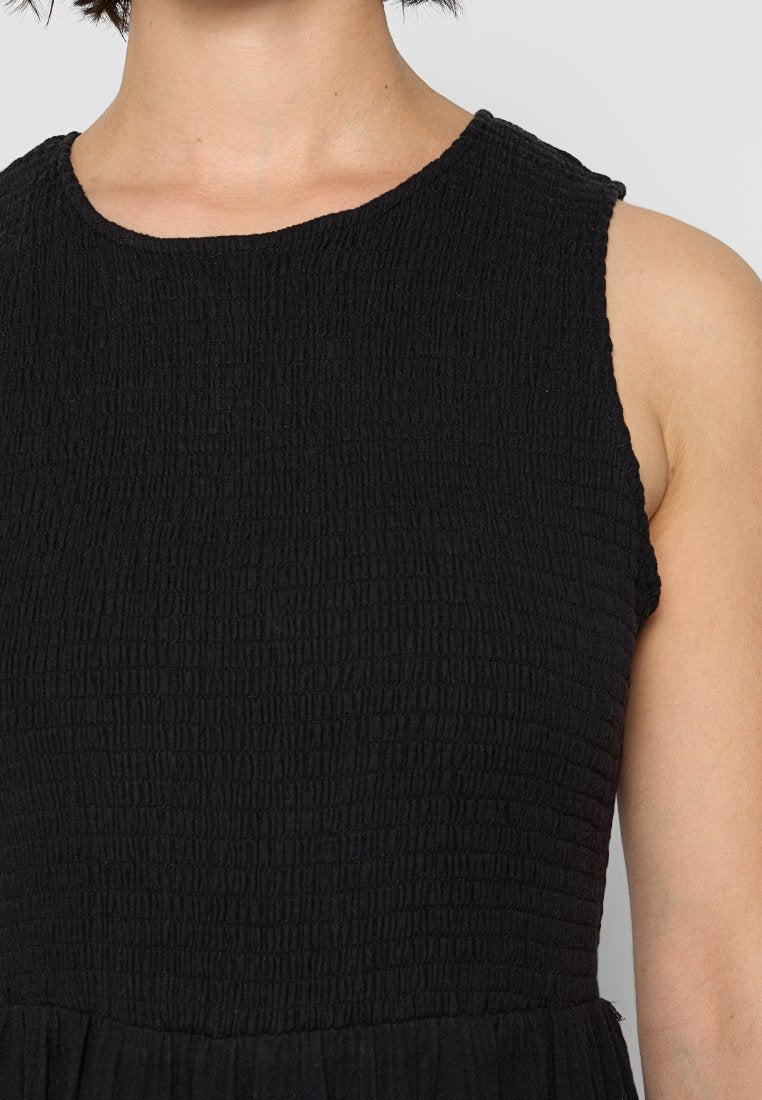 DKNY