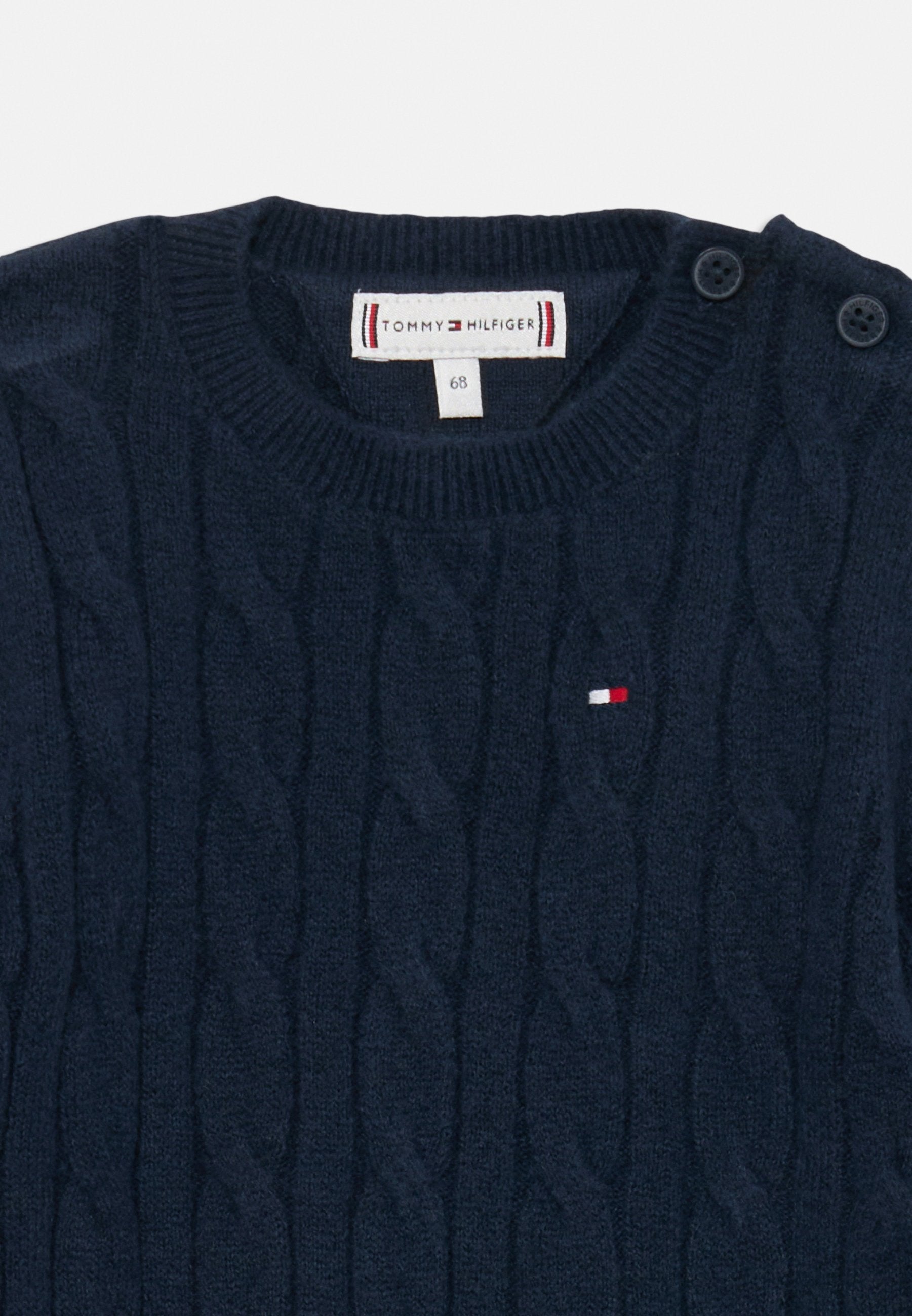 CABLE KNIT RELAXED COVERALL Media 3