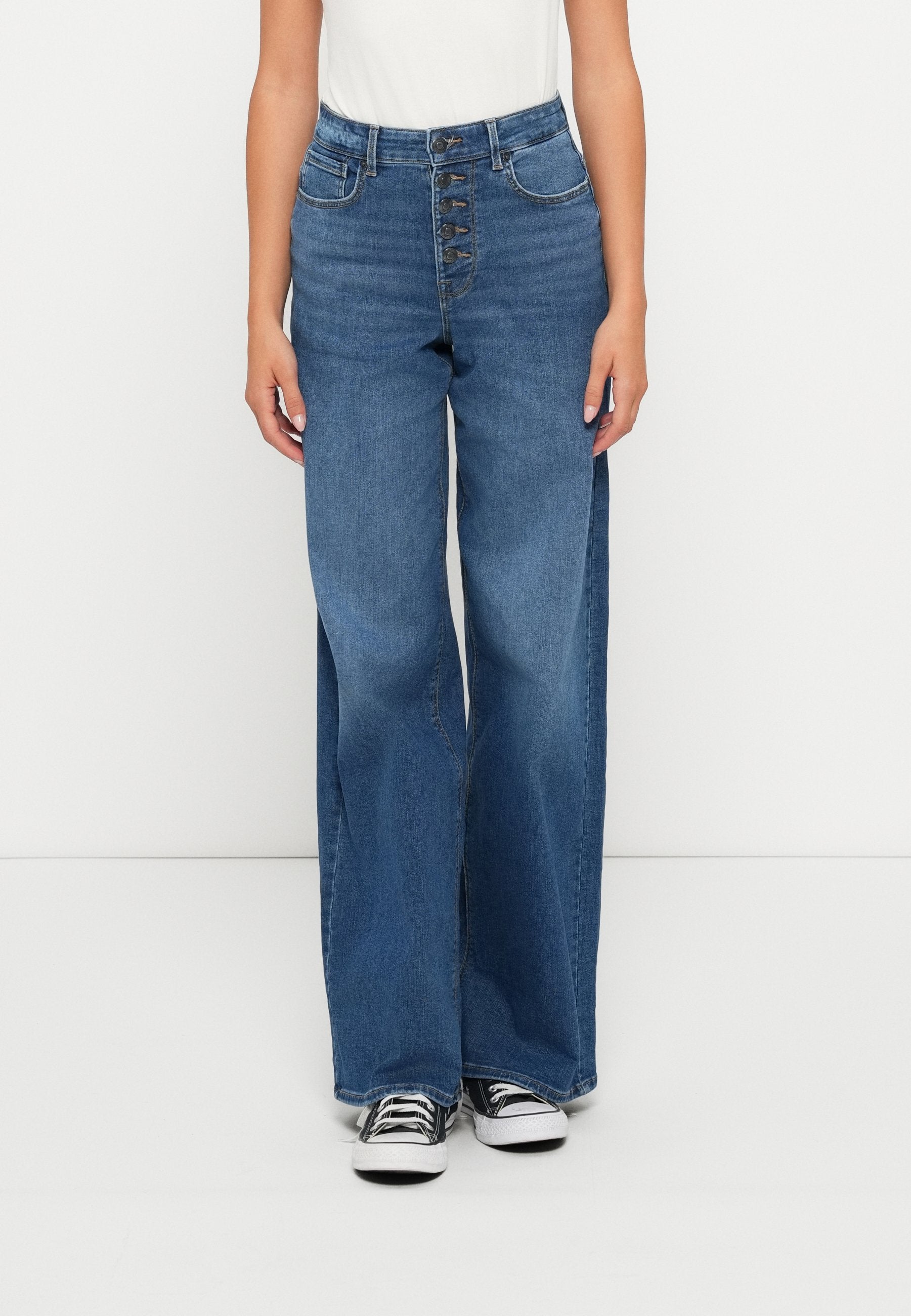 Wide-fit ONLMADISON High waist Wide Leg Fit Media 3