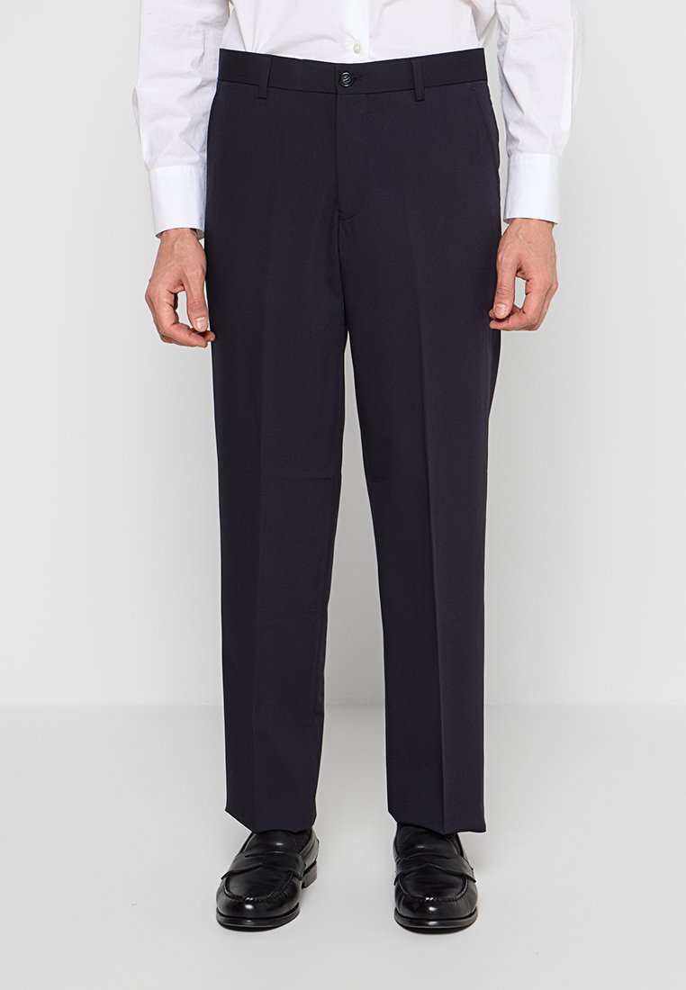 RELAXED FIT Media 8